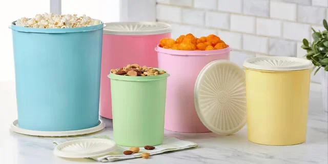 Amazon продає контейнери Tupperware, які ідеально підходять для "любителів всього вінтажного"