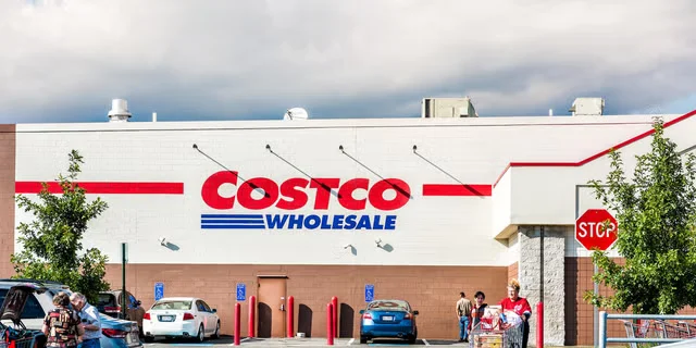 Любителі морепродуктів, цей новий приготований продукт Costco — обов'язкова покупка цього літа